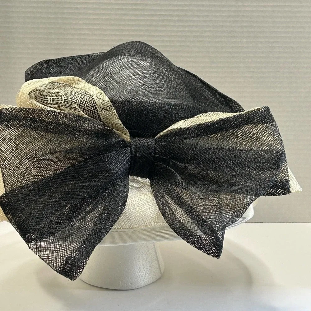 Vintage Lilora Women's Derby Style Hat‎